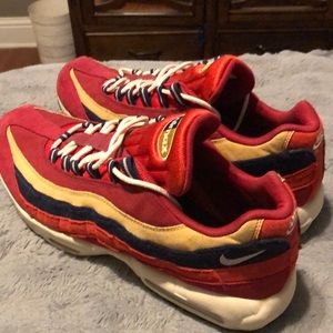 Nike Air Max 95 (SIZE 14) Premium Red